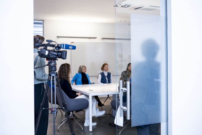 Professionelle Business Portraits in Wuppertal für Women Entrepreneurs in Science (WES)